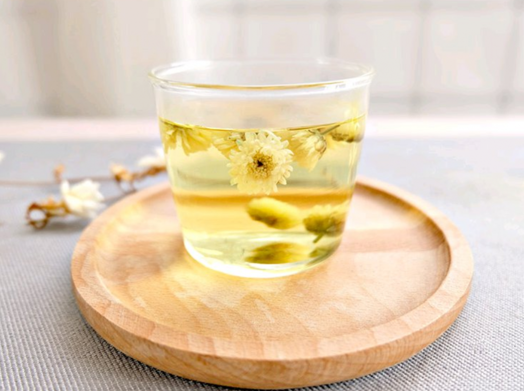 Lưu ý khi uống trà hoa cúc trắng 