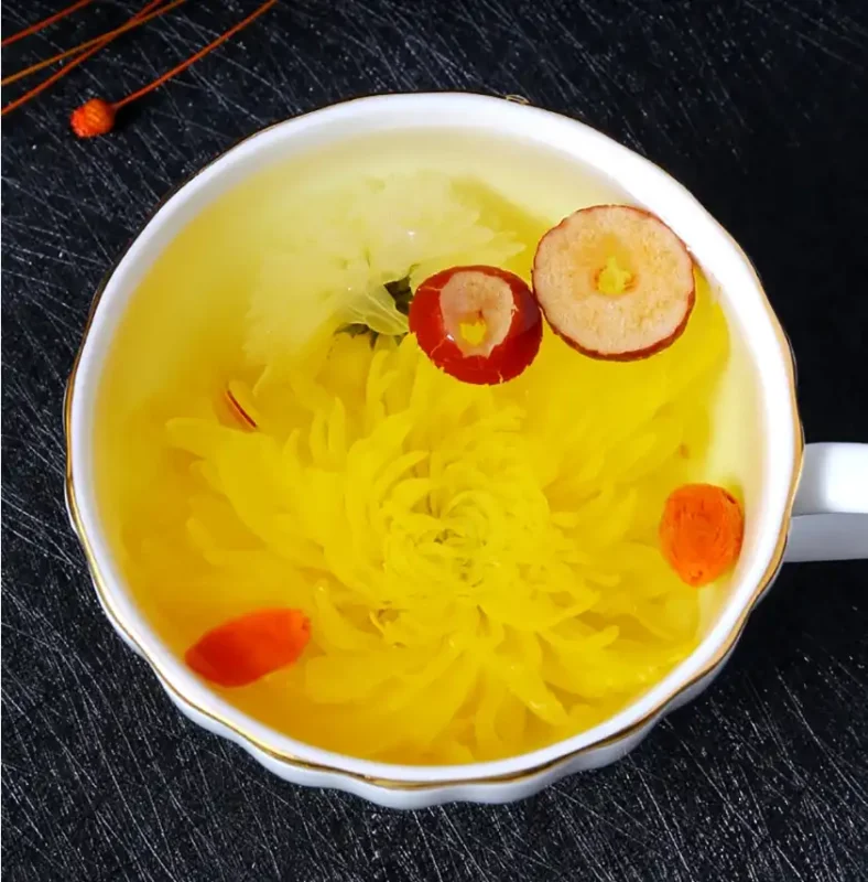 Uống trà hoa cúc vàng có tác dụng gì