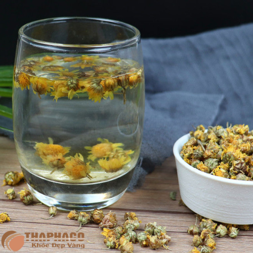 Trà nụ cúc vàng có tác dụng hỗ trợ giảm đau bụng kinh 