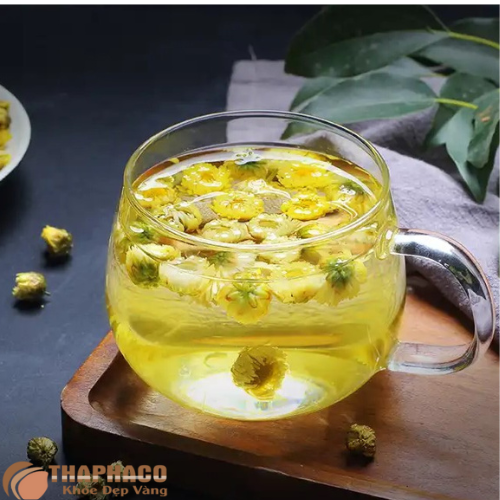 Mẹo giảm đau bụng kinh với trà nụ cúc vàng