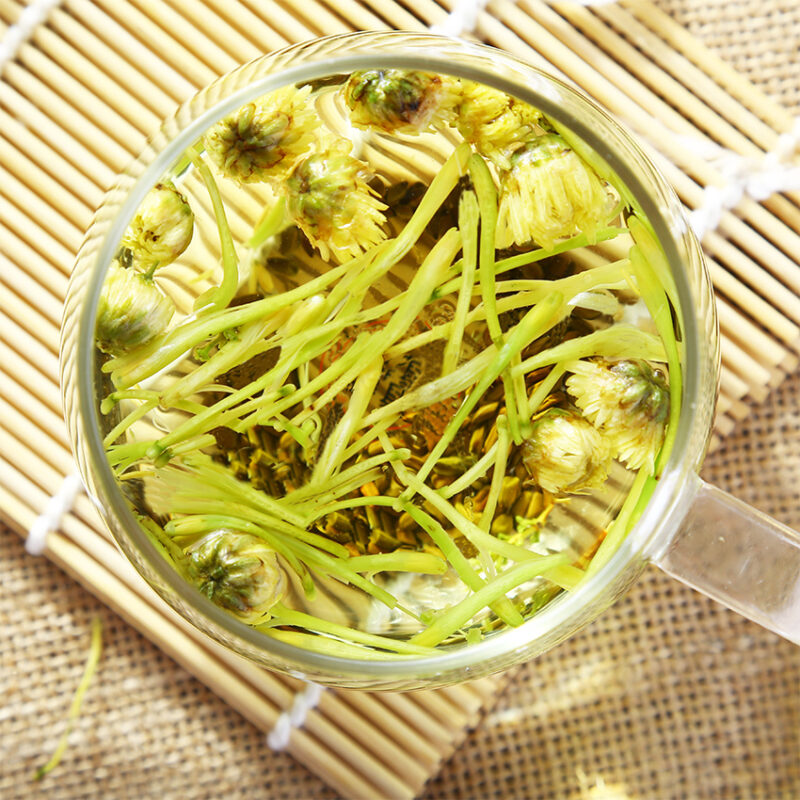 Vì sao người bị mụn nhọt nên uống trà nụ kim ngân hoa