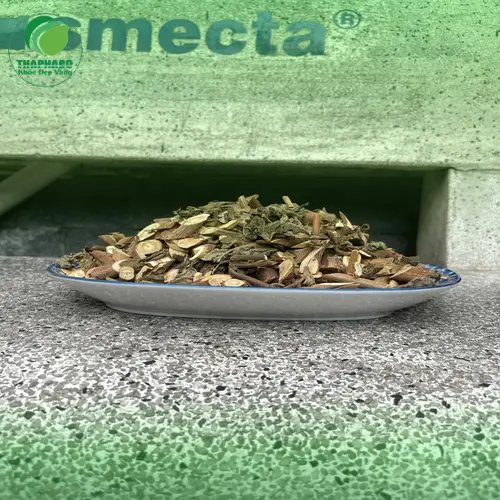 Bạch Đồng Nữ được sơ chế để làm trà thảo dược