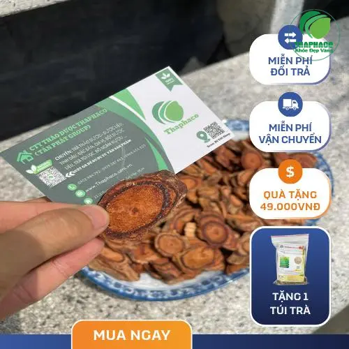Hình ảnh so sánh Kê Huyết Đằng pha trà và Kê Huyết Đằng ngâm rượu