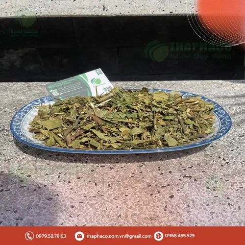 Trà hoàn ngọc đang được pha chế
