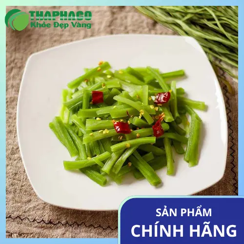 Rau tiến vua khô sau khi ngâm nở và sơ chế