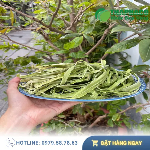 Thưởng thức rau tiến vua khô